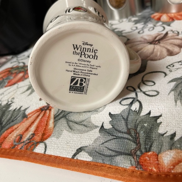 Winnie the Pooh mug - Picture 6 of 6